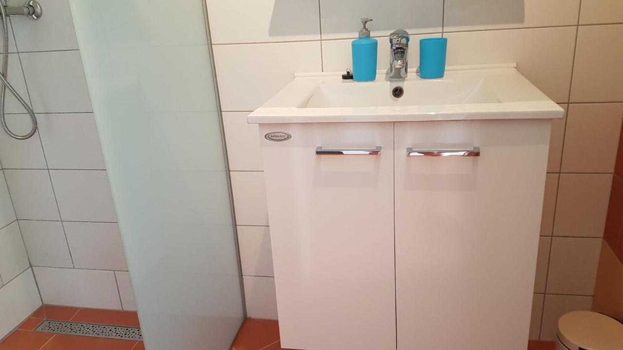 Apartmani Vincek Vodice Exteriör bild